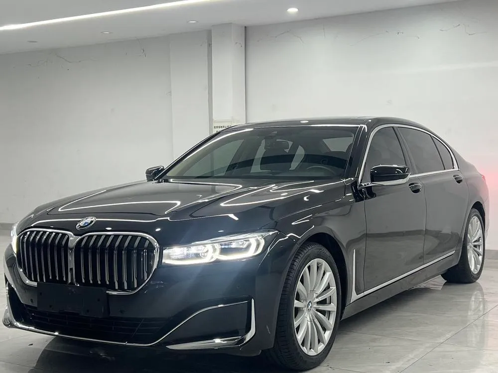 BMW 7-Series Facelift 730Li Luxury, 2019 — фото 1