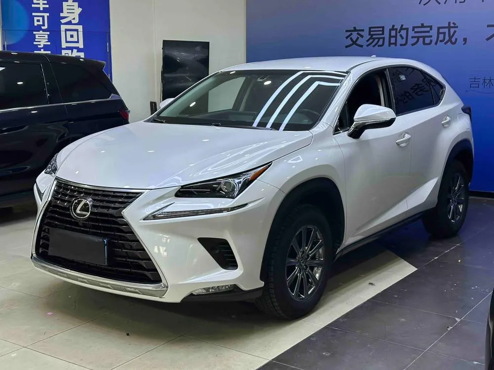 Lexus NX, 2018