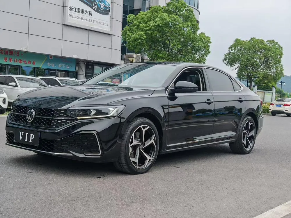 Volkswagen Passat, 2024