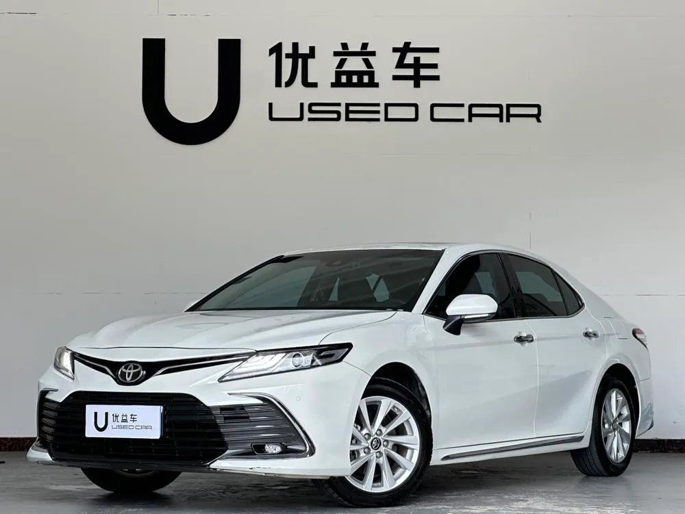 Toyota Camry, 2023