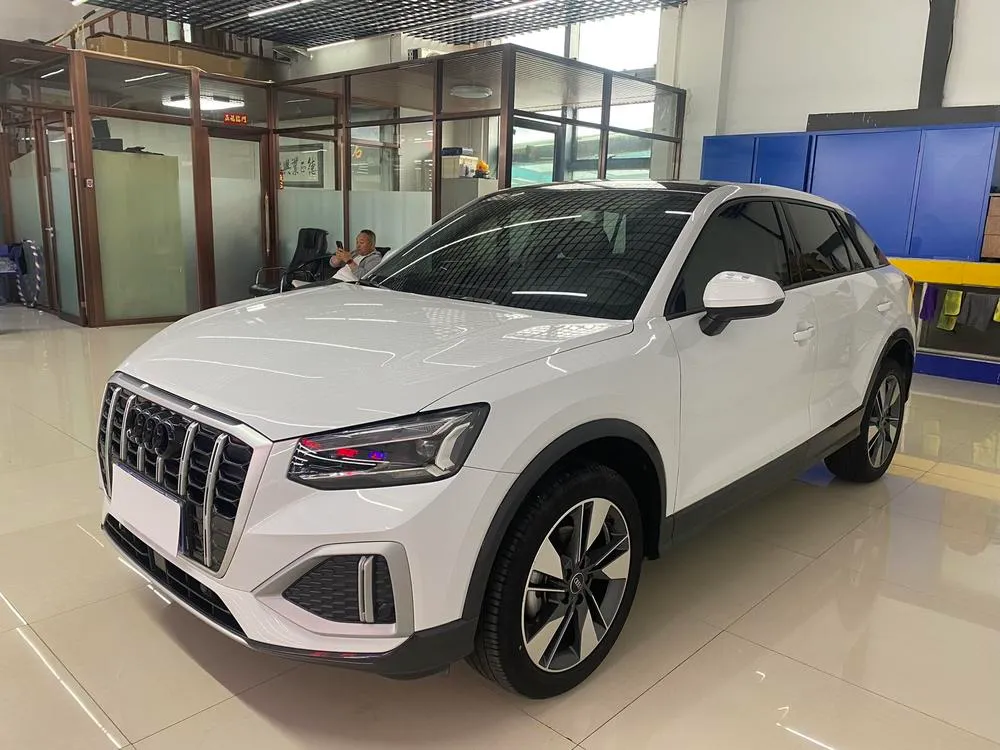 Audi Q2L, 2022
