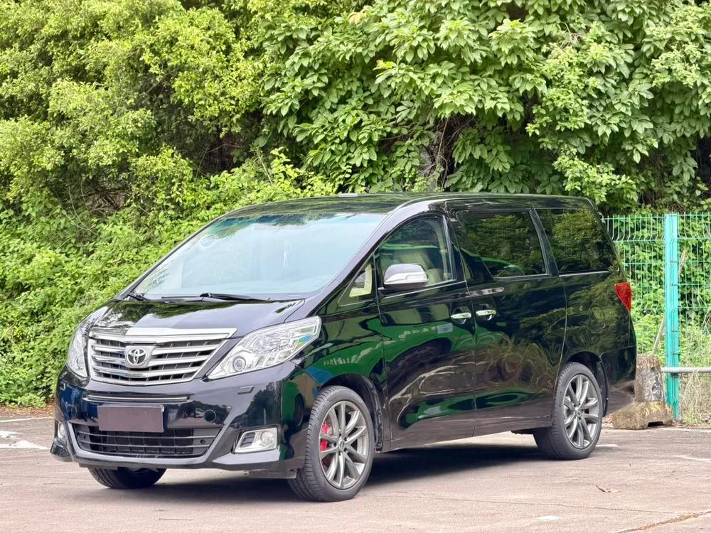 Toyota Alphard, 2012