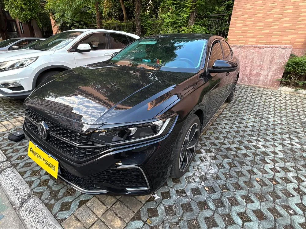 Volkswagen Passat, 2023