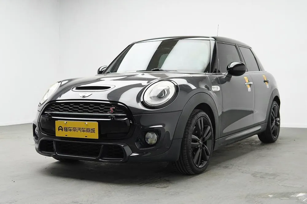 MINI MINI, 2016