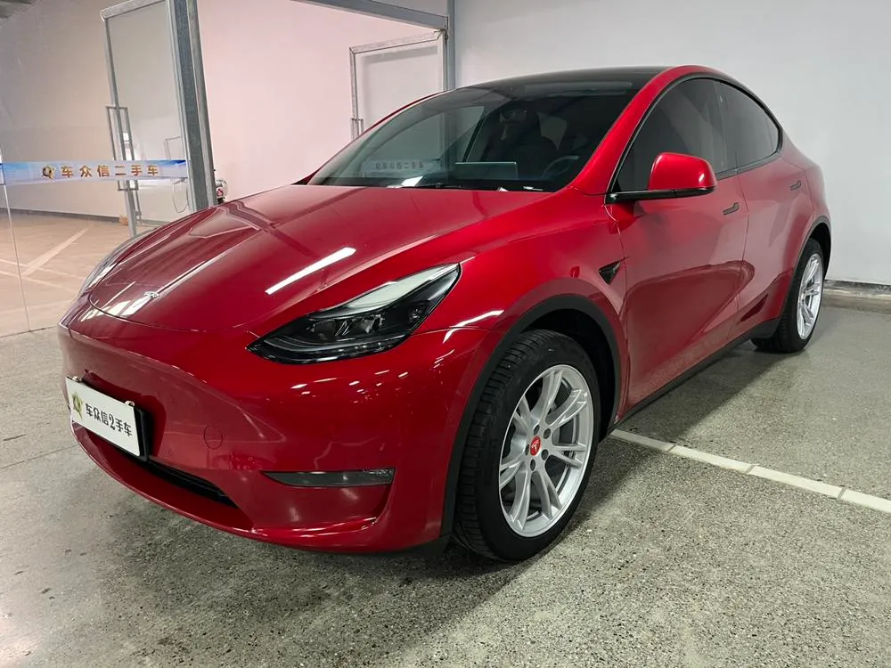 Tesla Model Y, 2022