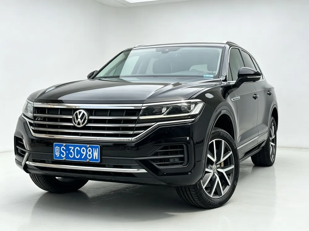 Volkswagen Touareg 3.0TSI Sharp Edition CN5, 2019 — фото 1