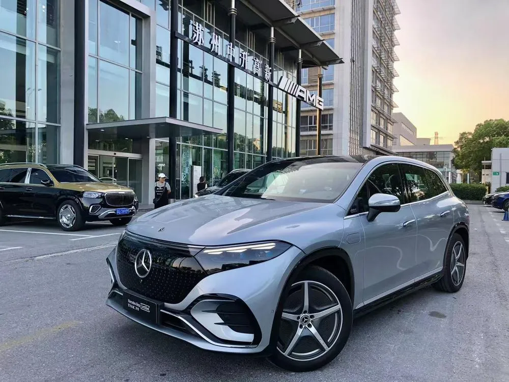 Mercedes-Benz EQS SUV, 2023