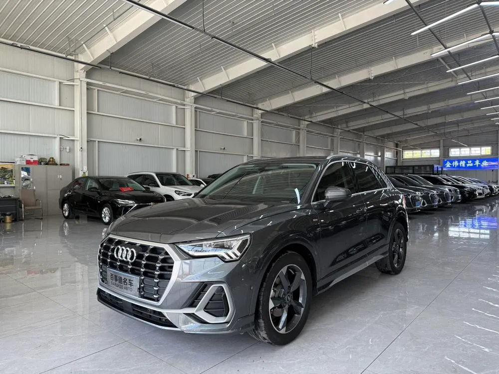 Audi Q3, 2022