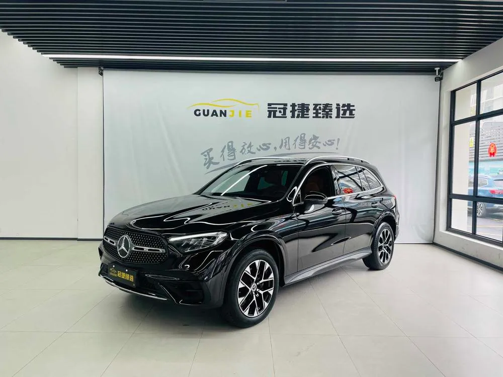 Mercedes-Benz GLC GLC 260 L 4MATIC Version 5 Seater, 2024 — фото 1