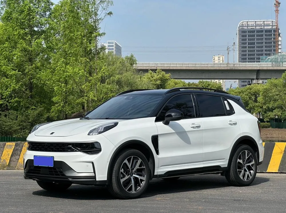 Lynk & Co 01 2.0TD 4WD Dynamic Halo, 2021 — фото 1