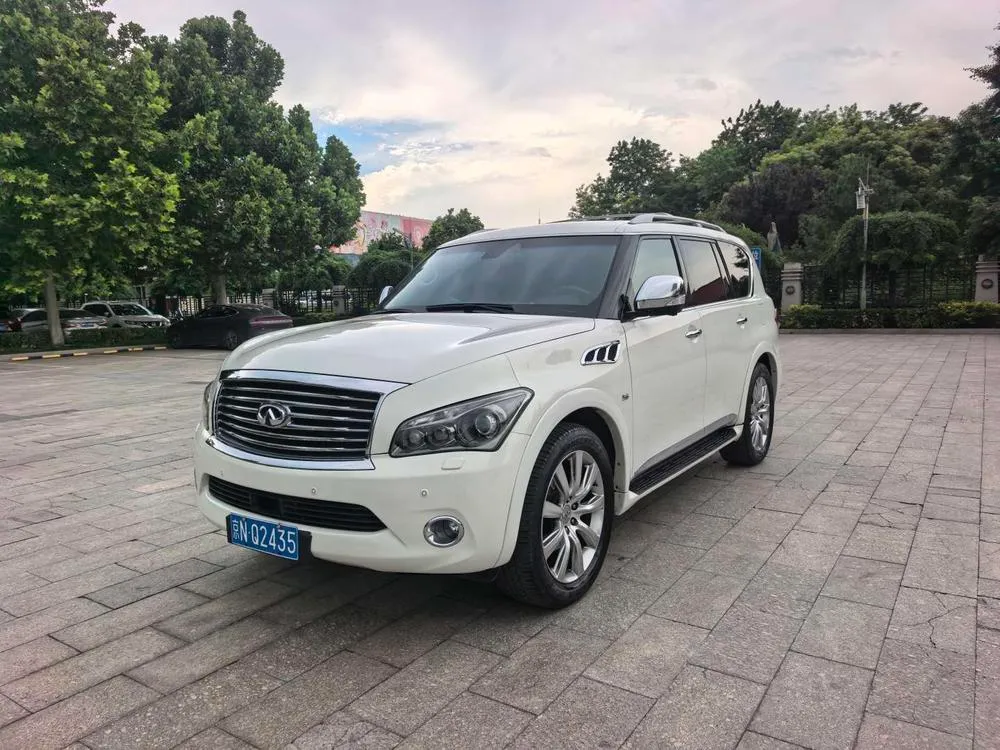 Infiniti QX80 5.6L 4WD, 2013 — фото 1