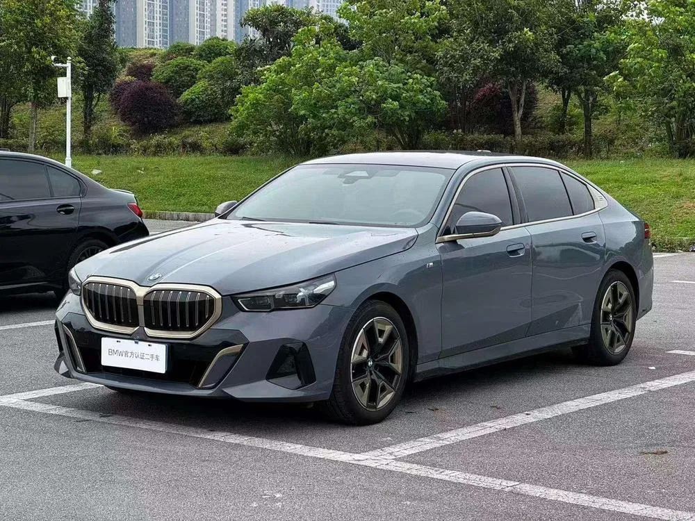 BMW 5-Series 525Li M Sport, 2024 — фото 1