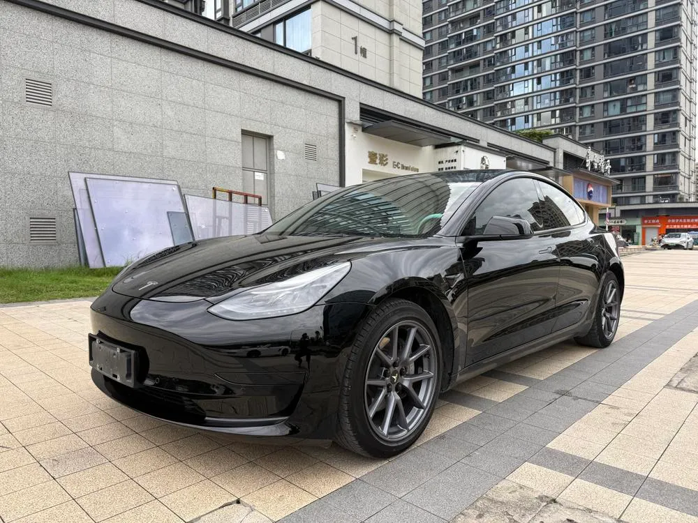 Tesla Model 3, 2021
