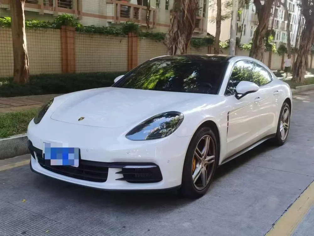Porsche Panamera, 2019