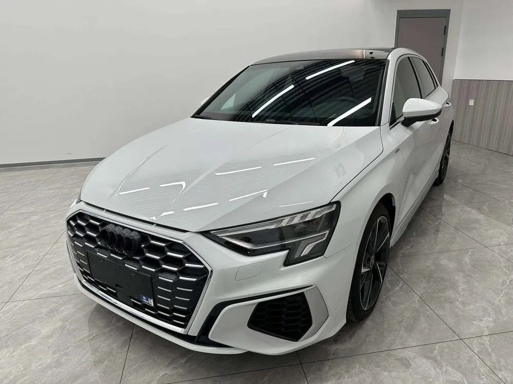 Audi A3 Sportback 35 TFSI Fashion Sport Version, 2022 — фото 1
