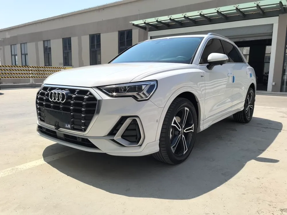 Audi Q3, 2022