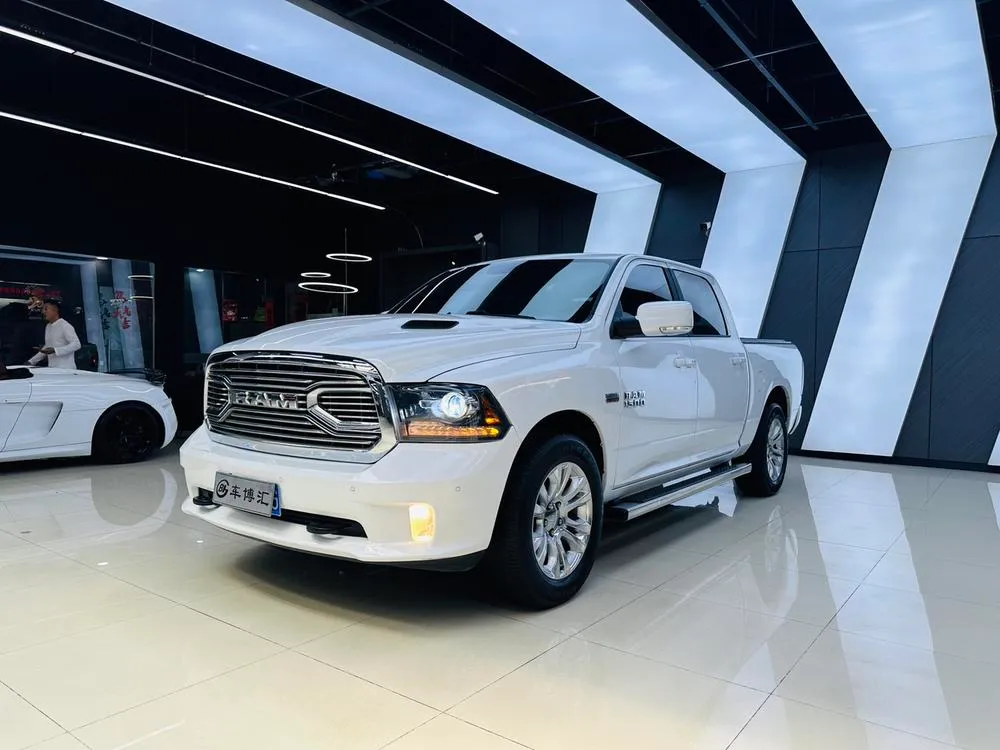 Dodge Rampage 5.7L Auto 4WD 5 Seater Parallel Import, 2016 — фото 1