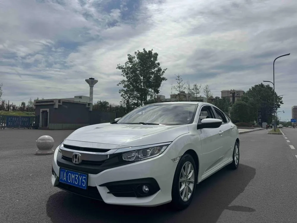Honda Civic 180TURBO CVT Style Edition CN6, 2019 — фото 1