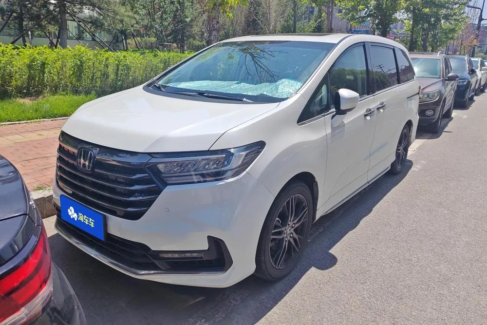 Honda Odyssey 2.0L e:HEV Sharp · Edition, 2024 — фото 1