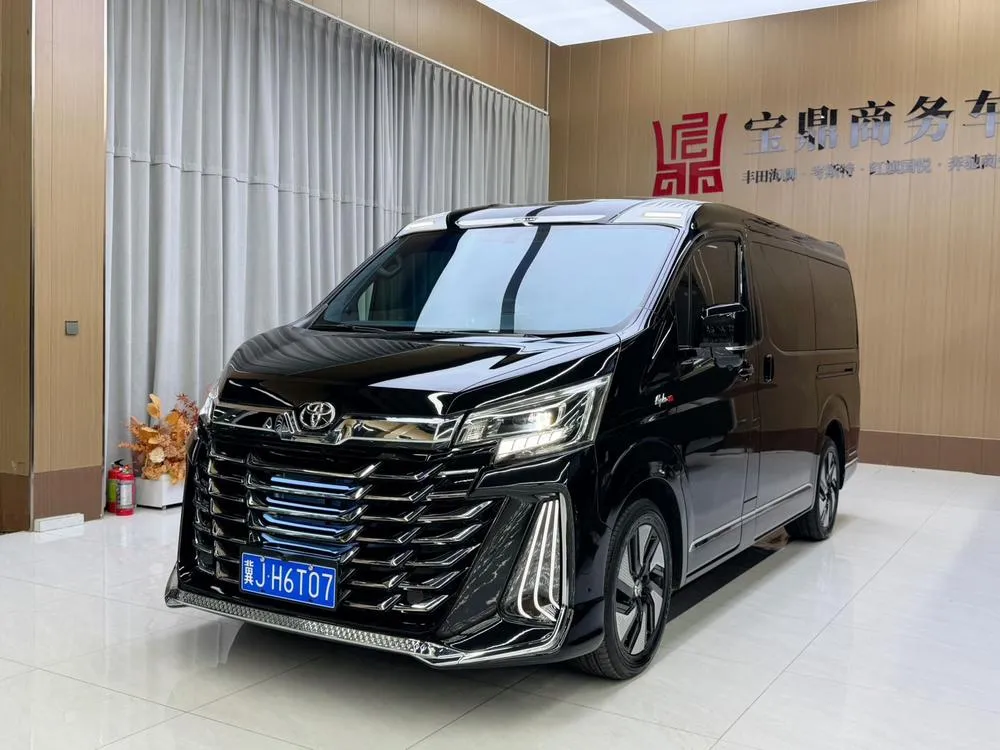 Kömmerling KRM Alphard, 2025