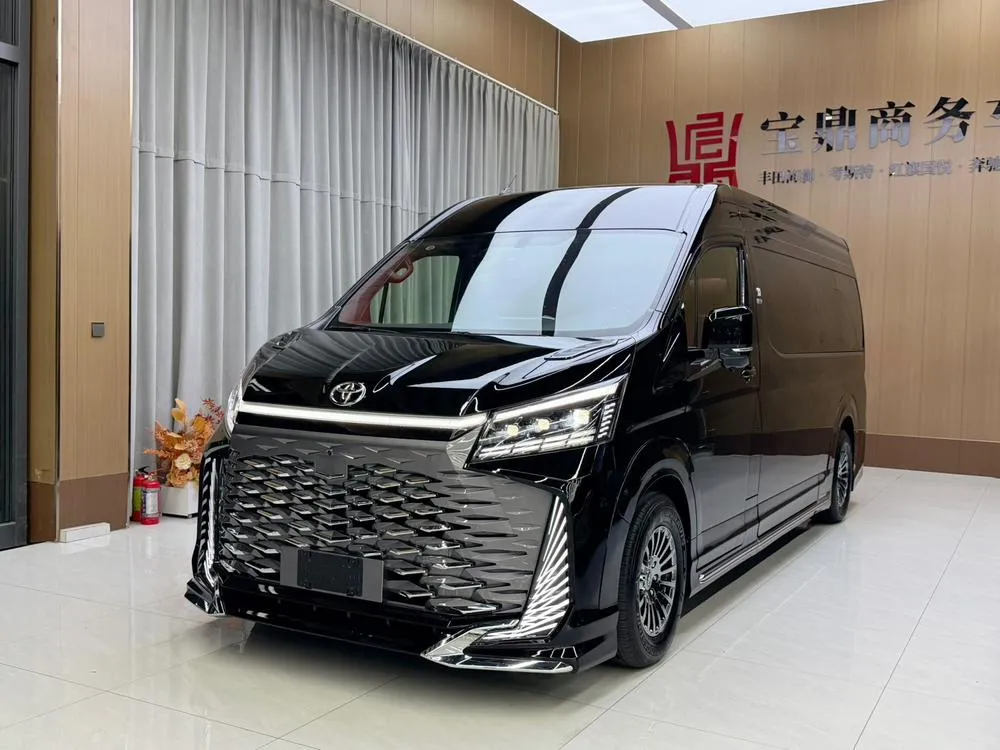 Toyota Hiace 3.5L Auto RWD 9 Seater Edition, 2026 — фото 1