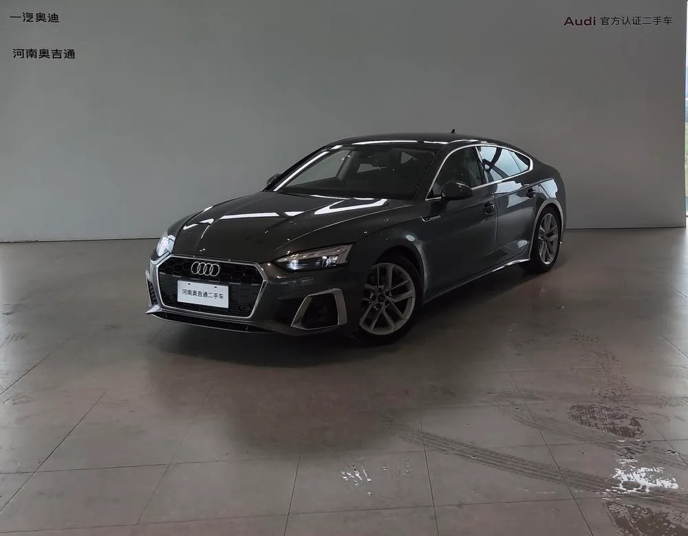 Audi A5 Sportback 40 TFSI Fashion Version, 2023 — фото 1