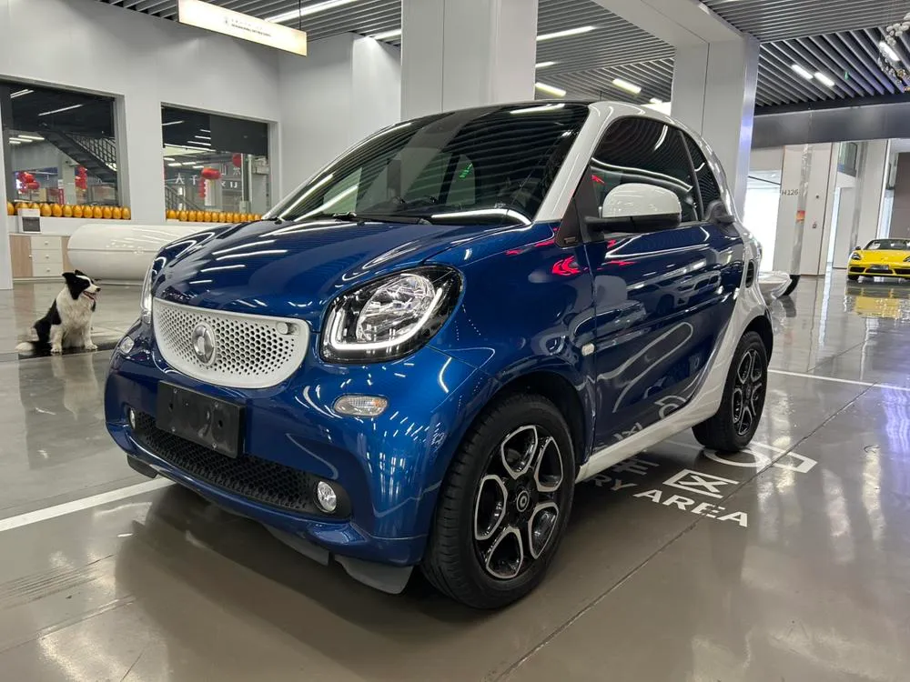 Smart fortwo 1.0L 52 Special Edition CN5, 2017 — фото 1