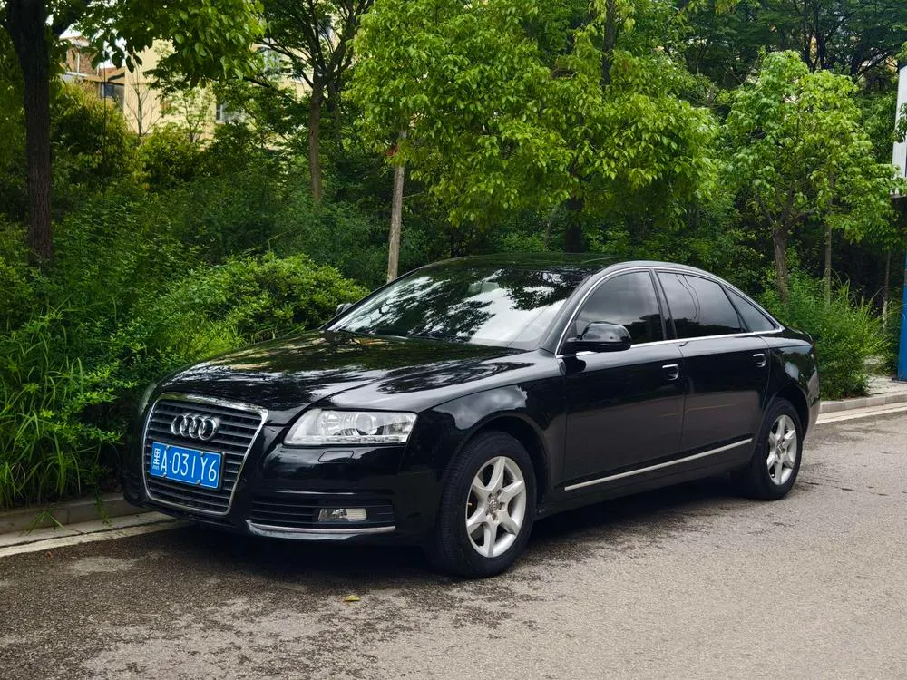 Audi A6L 2.0 TFSI База, 2010 — фото 1