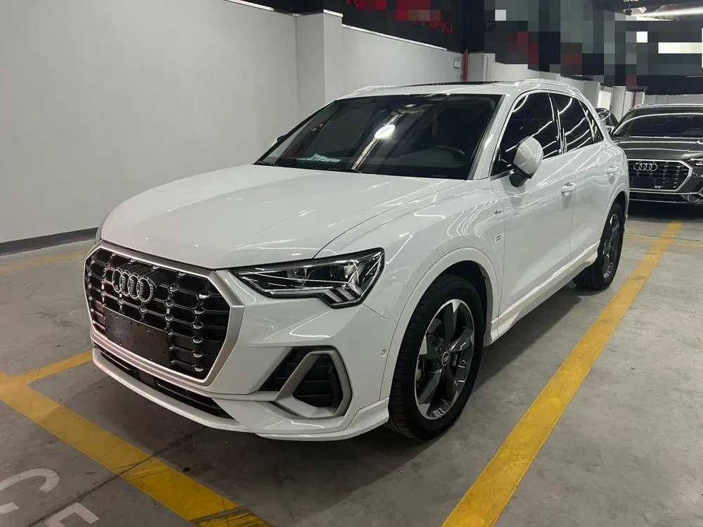 Audi Q3, 2022