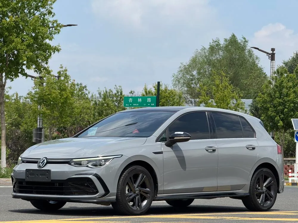 Volkswagen Golf, 2021