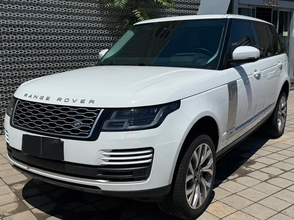 Land Rover Range Rover 3.0 L6 Extended Classic Edition, 2021 — фото 1
