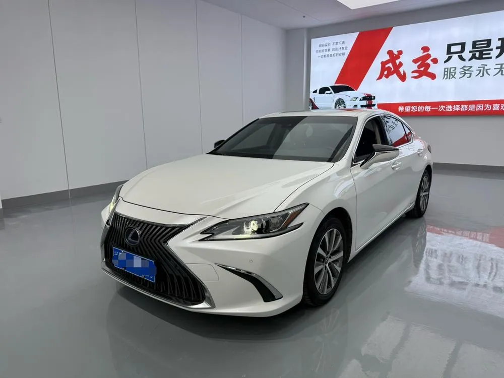 Lexus ES, 2018