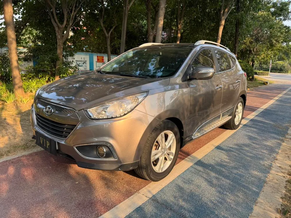 Hyundai ix35 2.4L Auto 2WD Premium Edition GLS, 2012 — фото 1
