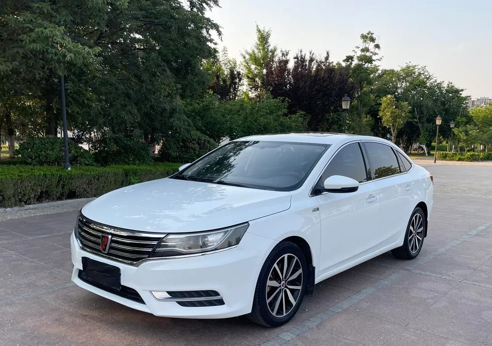 Roewe i6 20T Auto Connected Smart Edition, 2018 — фото 1