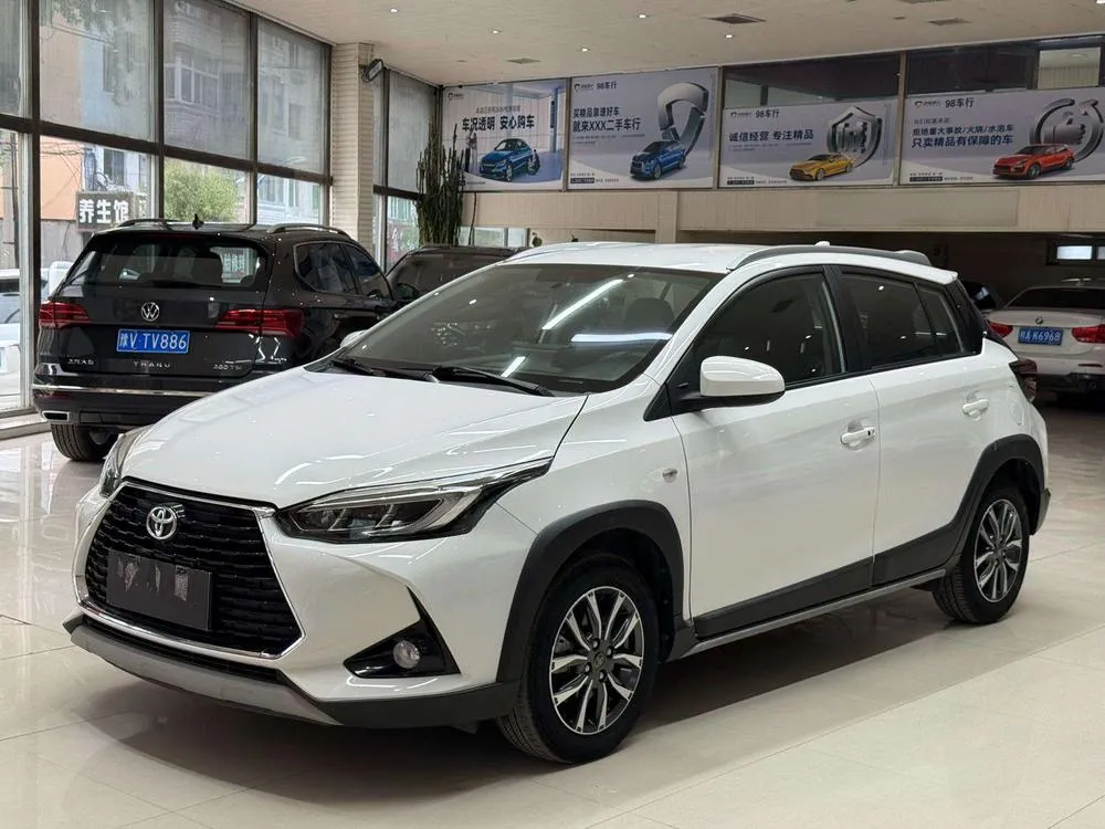 Toyota Yaris L, 2022