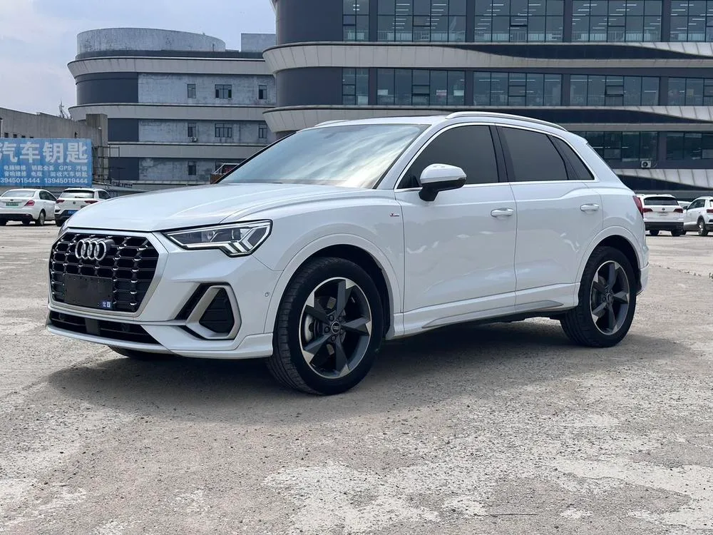 Audi Q3 35 TFSI Fashion Version, 2023 — фото 1