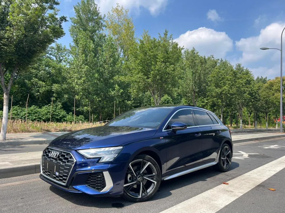 Audi A3 Facelift Sportback 35 TFSI Fashion Sport Version, 2023 — фото 1