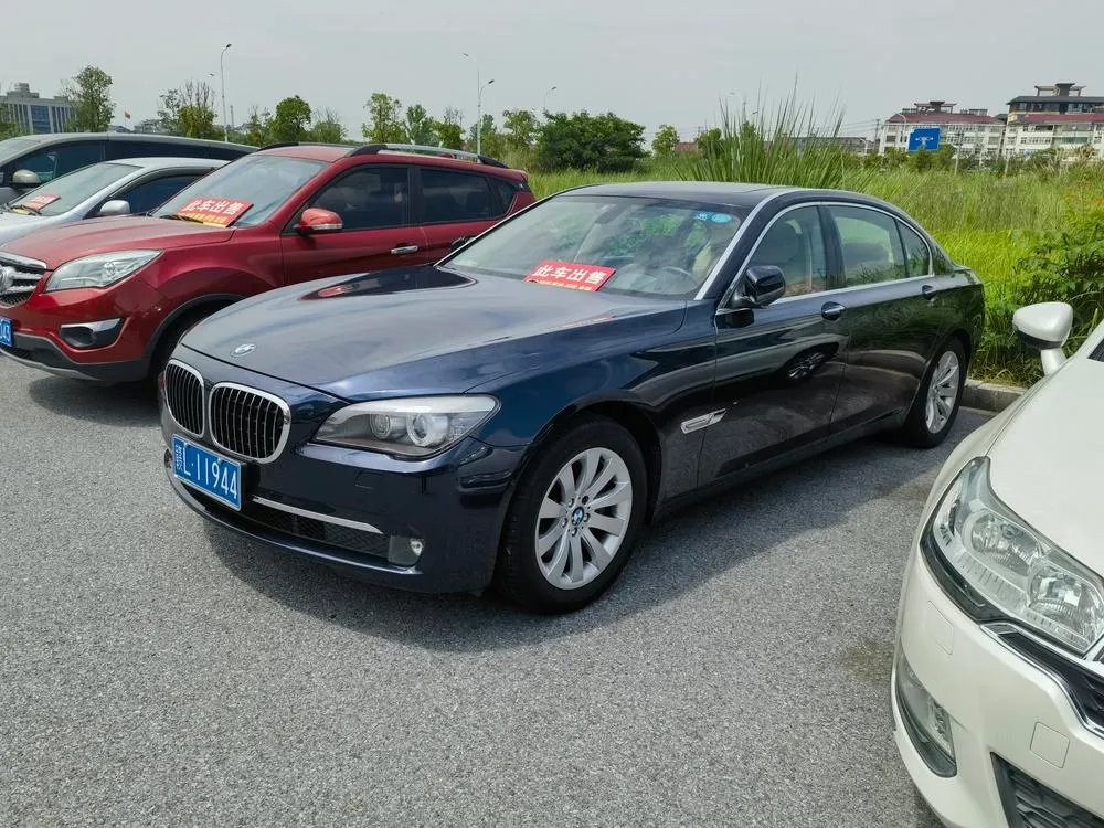 BMW 7-Series, 2011