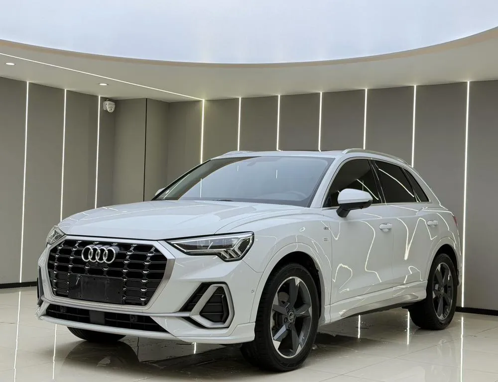 Audi Q3 35 TFSI Fashion Version, 2022 — фото 1