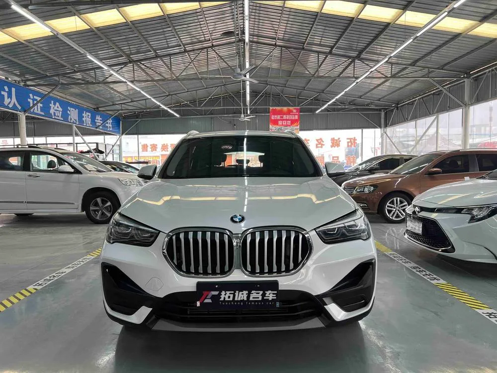 BMW X1 sDrive20Li Fashion Version, 2020 — фото 1