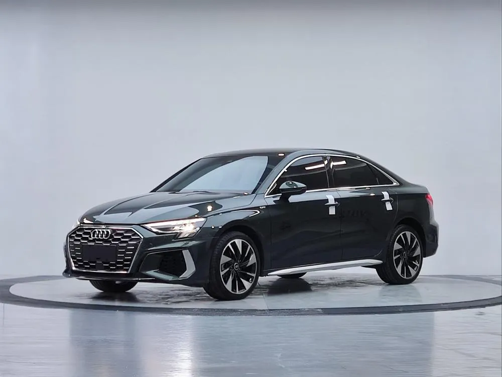Audi A3 Facelift A3L Limousine 35 TFSI Fashion Sport Version, 2023 — фото 1