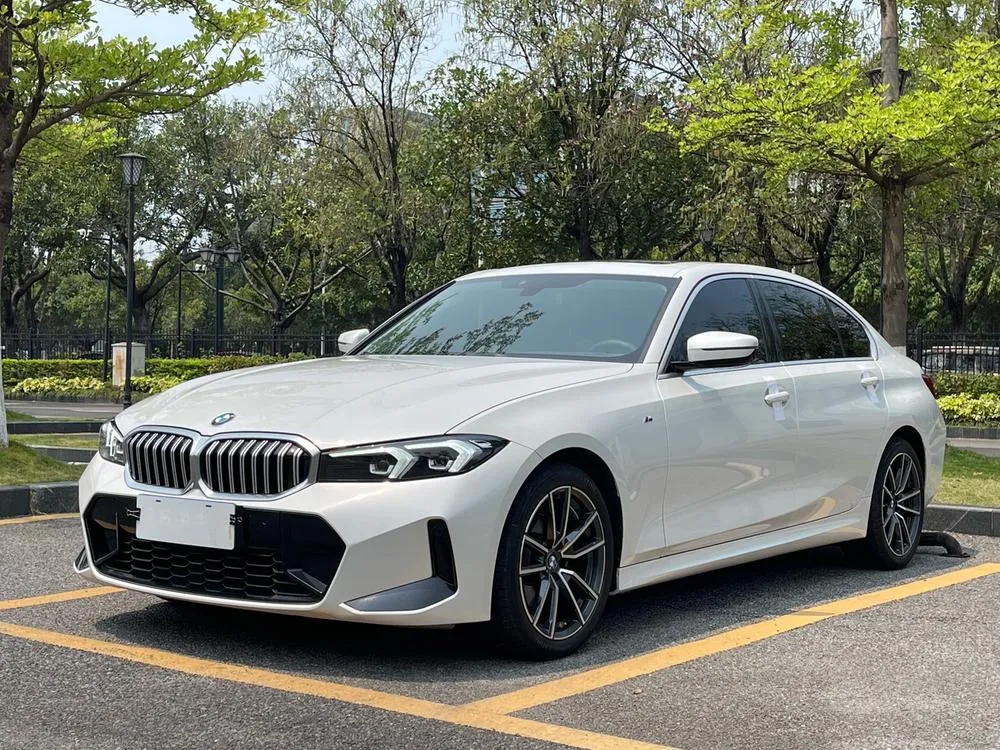 BMW 3-Series, 2023