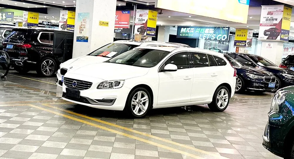 Volvo V60 Facelift T5 Edition, 2014 — фото 1