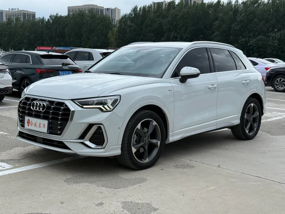 Audi Q3 35 TFSI Fashion Version, 2022 — фото 1