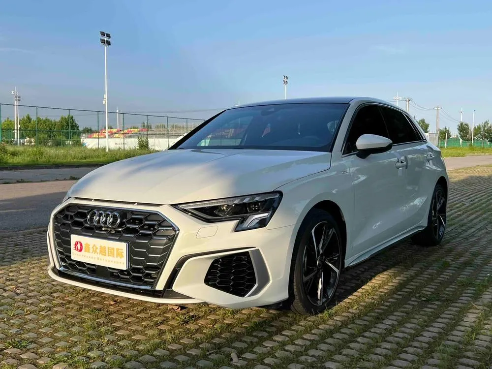 Audi A3 Sportback 35 TFSI Fashion Sport Version, 2022 — фото 1