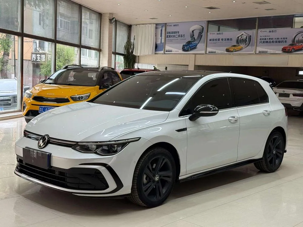 Volkswagen Golf, 2021