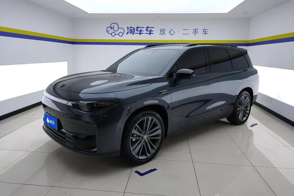 Leapmotor C16 EREV 200 Prestige Edition, 2024 — фото 1