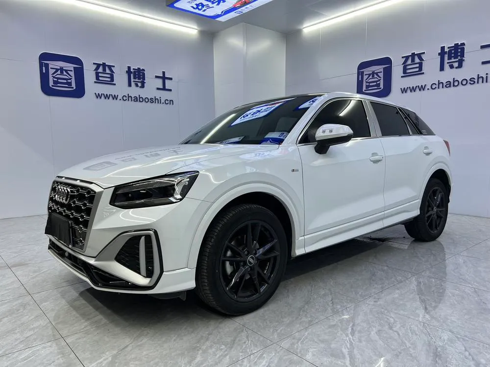 Audi Q2L, 2022