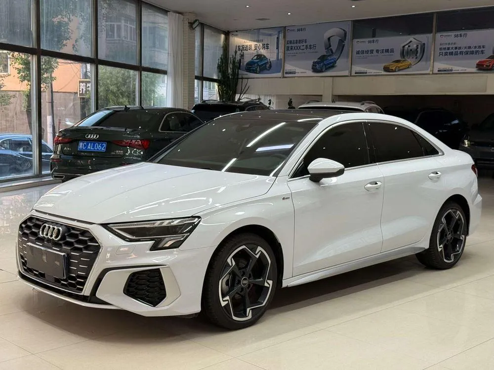 Audi A3 A3L Limousine 35 TFSI Fashion Sport Version, 2023 — фото 1