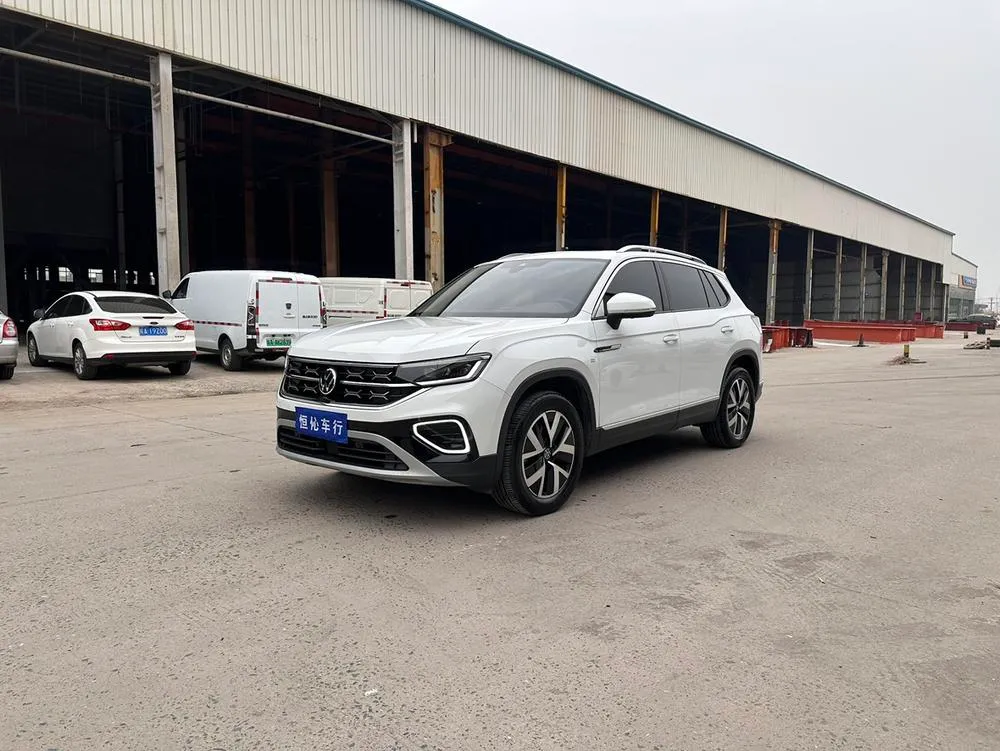 Volkswagen Tayron 300TSI 2WD Luxury Plus Edition, 2024 — фото 1